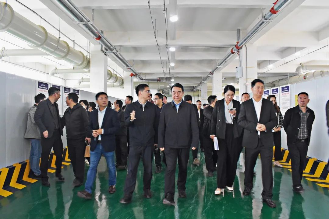 【子公司動態(tài)】四川省生態(tài)環(huán)境廳黨組成員、副廳長李銀昌帶隊參觀調(diào)研欣海環(huán)境公司