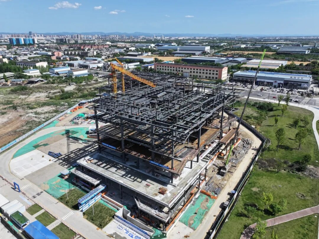 一線傳真│奮斗不止，筑鼎未來——市博物館建設(shè)項目主體結(jié)構(gòu)順利封頂